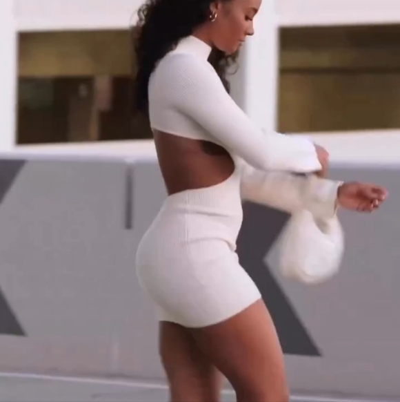 Camila Coelho Alora Keyhole Dress Sweater Dress Size XS - Picture 4 of 14